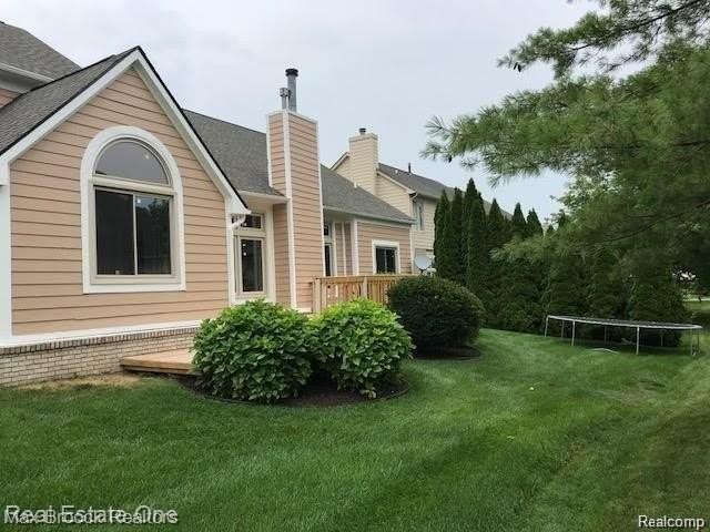 37899 Mckenzie Ct - Photo 3 of 10