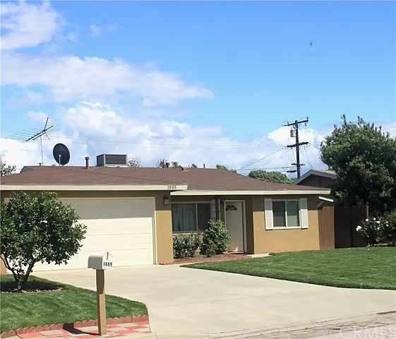 1669 Elm Ave #NA - Photo 3 of 11