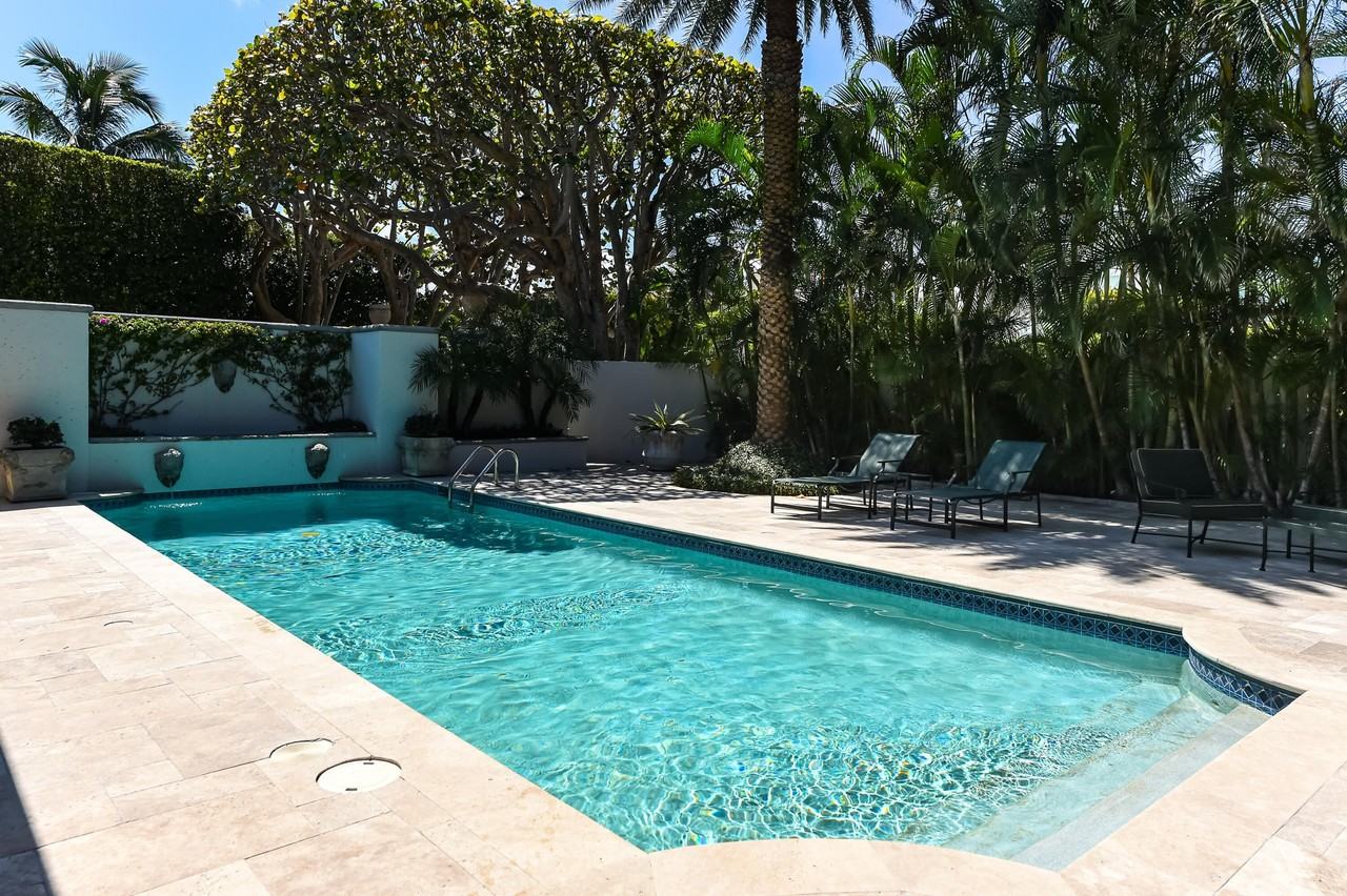 118 Seaview Ave - Photo 3 of 12