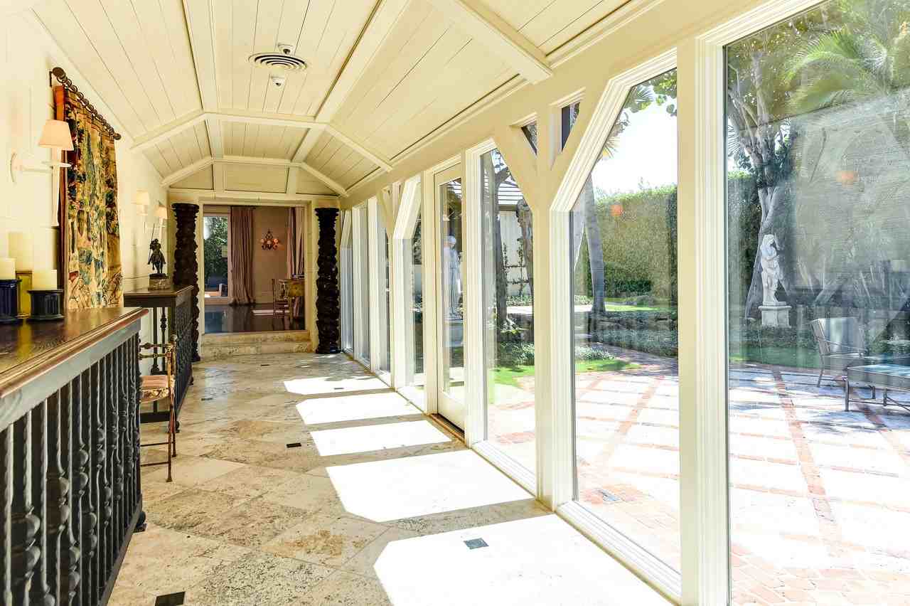 118 Seaview Ave - Photo 4 of 12