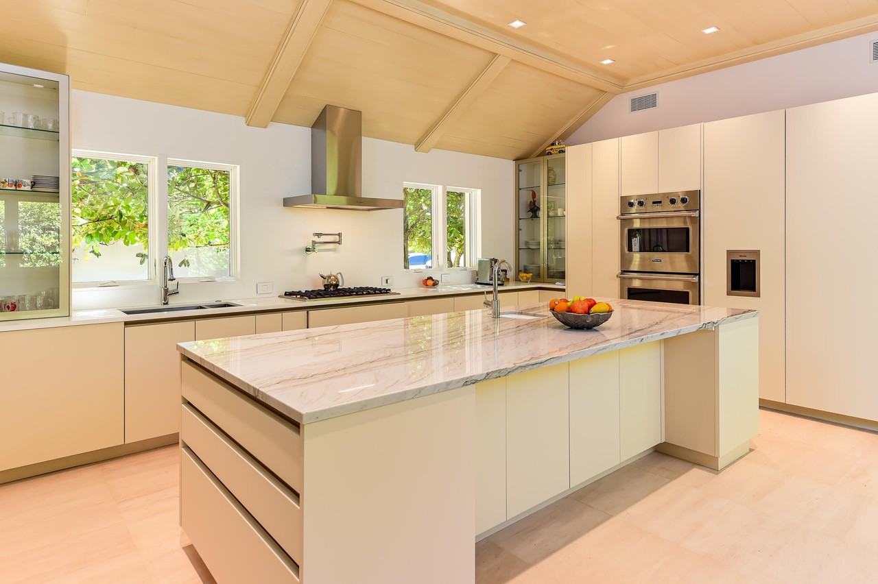 118 Seaview Ave - Photo 7 of 12