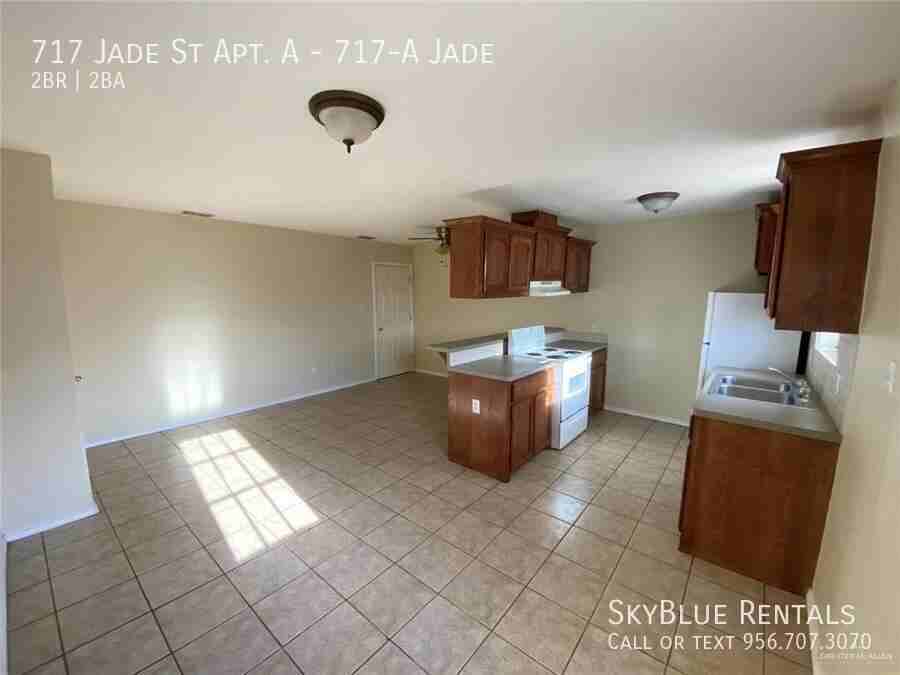 717 Jade St Apt A #717AJADE - Photo 3 of 12