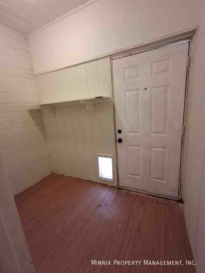 22931 Compound Rd - Photo 2 of 19