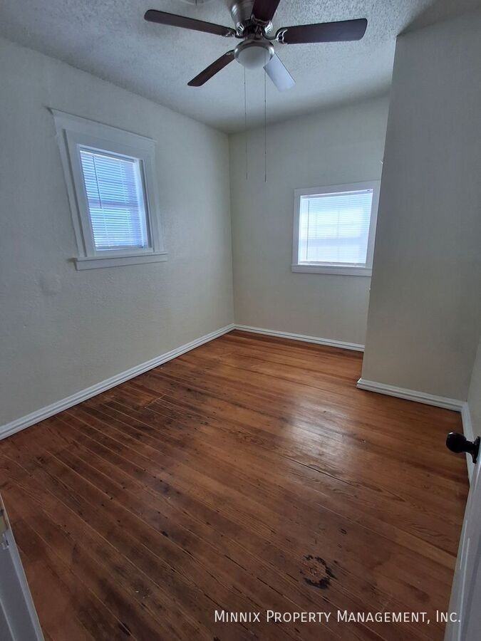 22931 Compound Rd - Photo 3 of 19