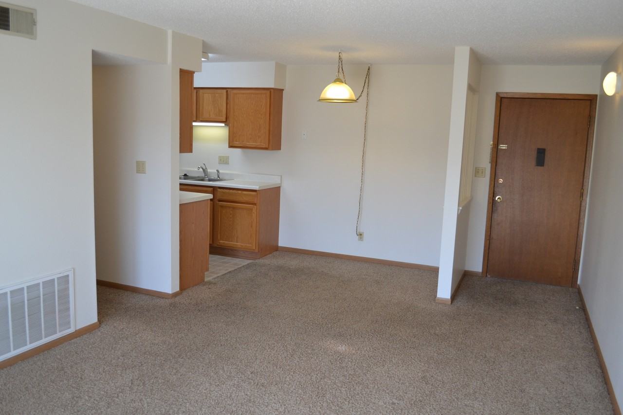 4915 Todd - Photo 7 of 22