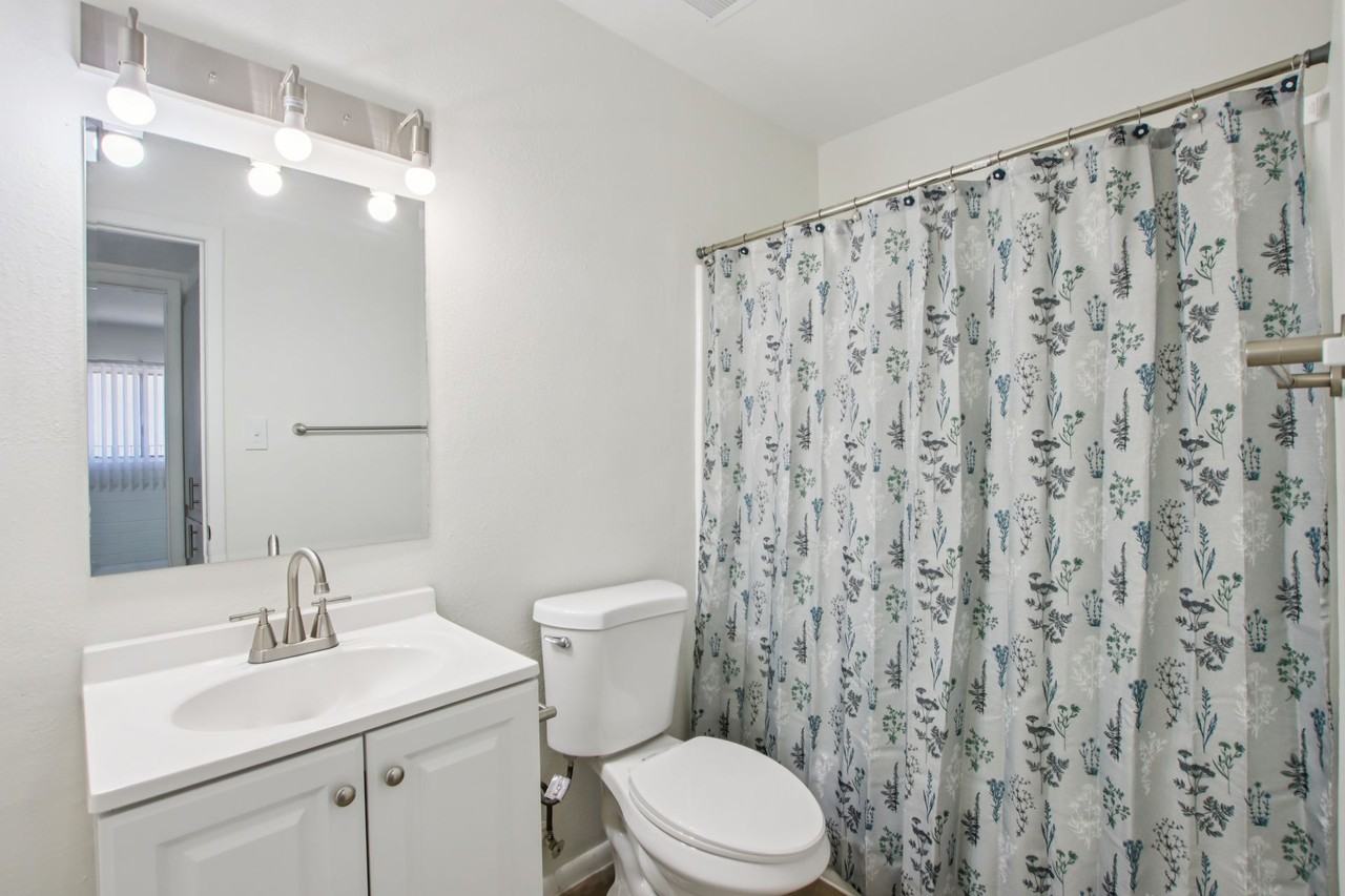 Infinity Gardens Apartments - Photo 6 of 50