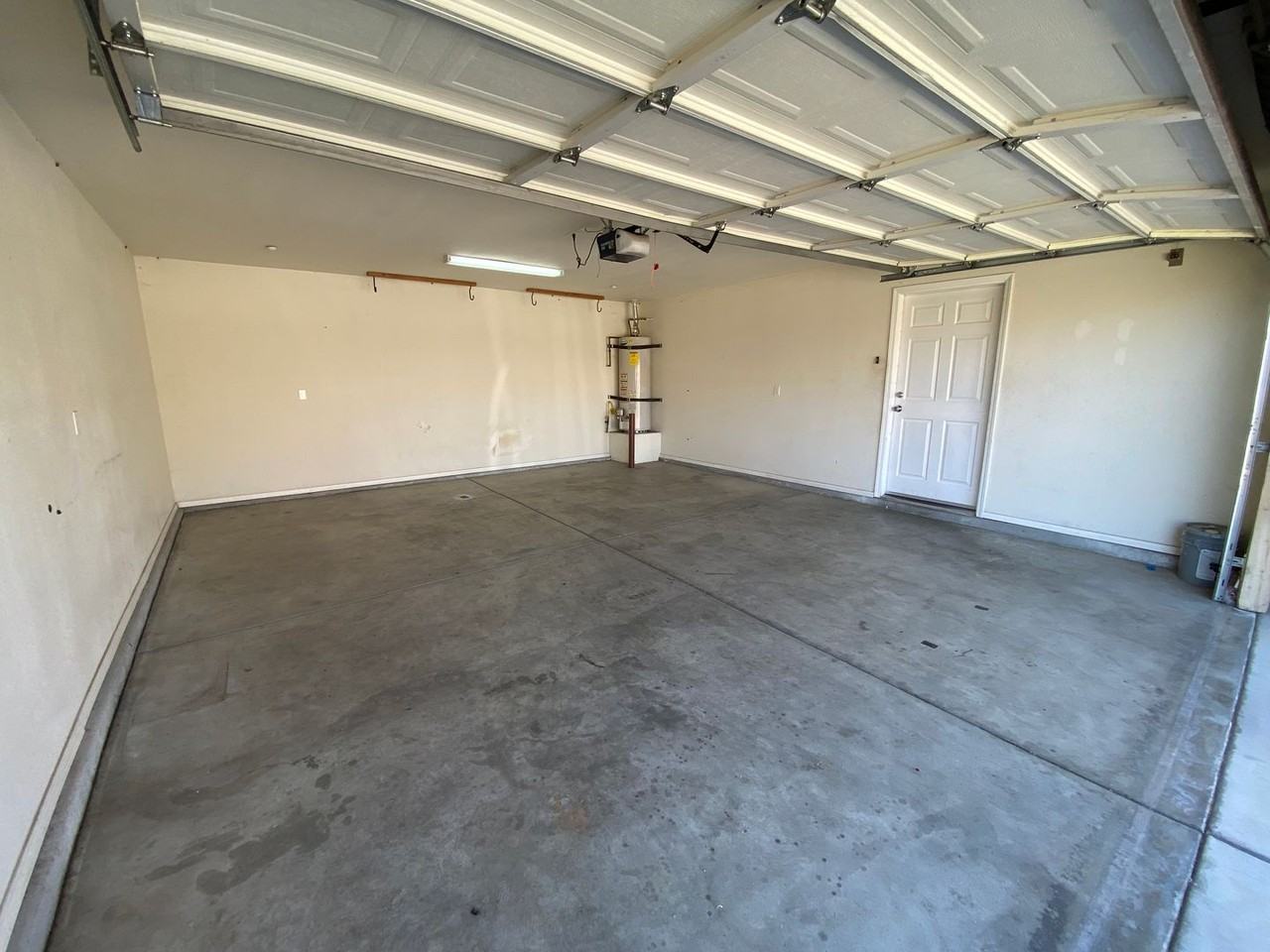 2109 Bella Oaks Dr - Photo 7 of 33