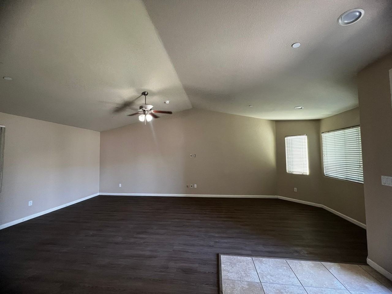2526 Bell Port Ave - Photo 3 of 15