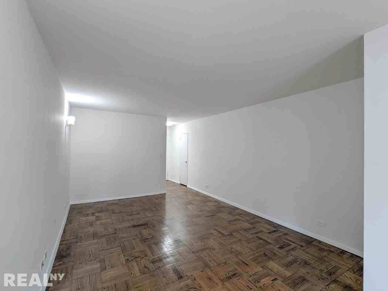 E 35th St #10H - Photo 2 of 7