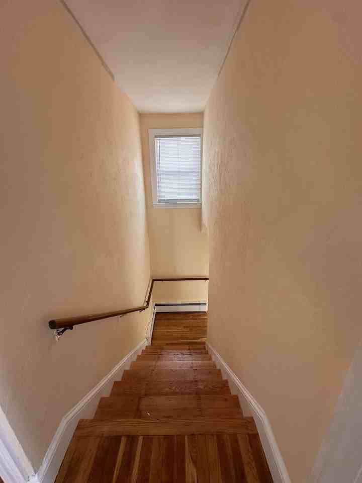 33 Stockton St #2 - Photo 3 of 16