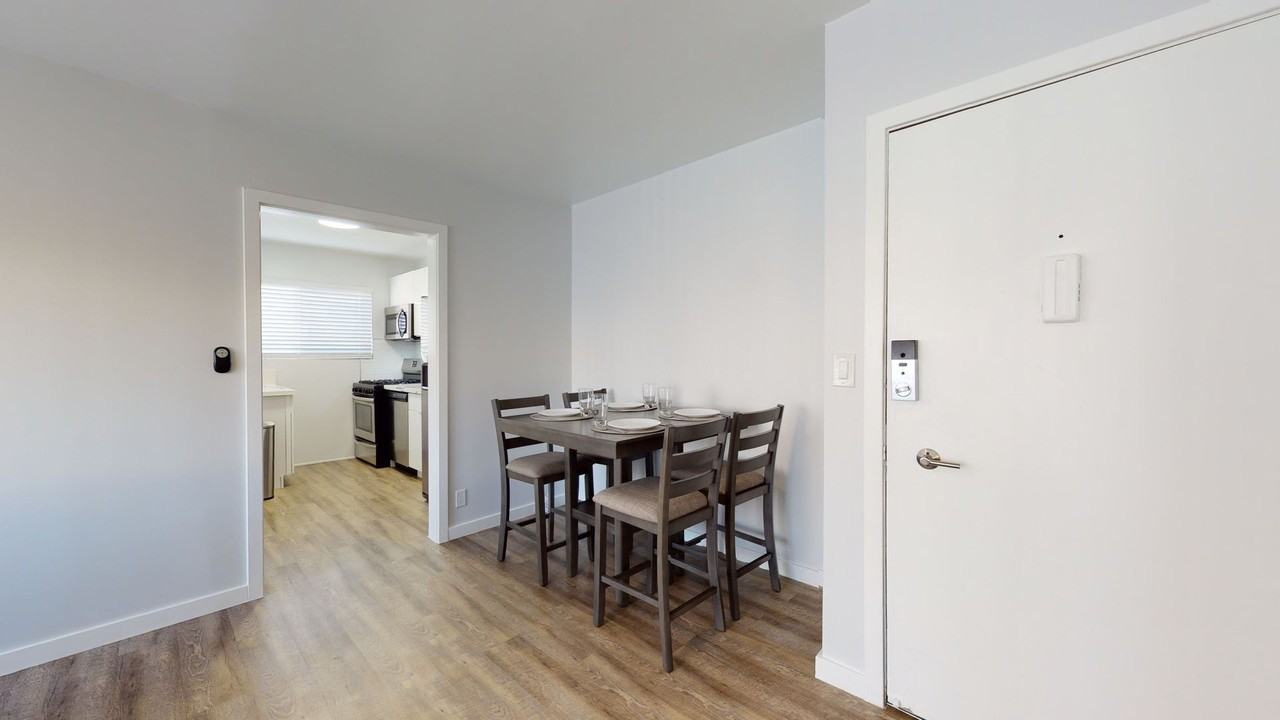 Runyon Canyon Properties, LLC (1641 N. Poinsettia Place) - Photo 3 of 7