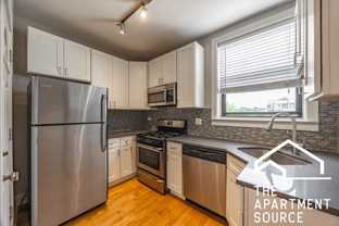 2325 N Rockwell St #B1 - Photo 1 of 1