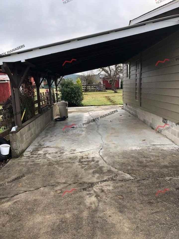 278 Layton Rd - Photo 3 of 14