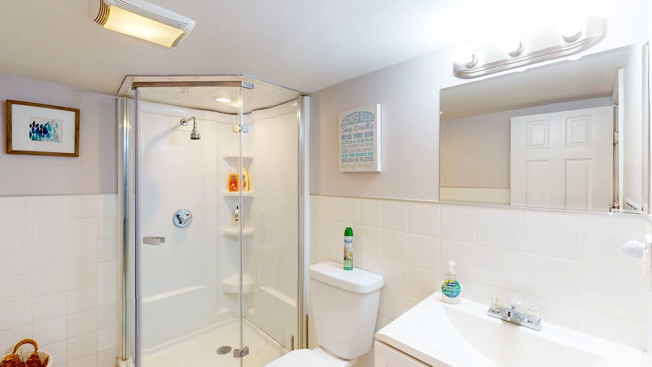 1029 Beacon St #A - Photo 7 of 10