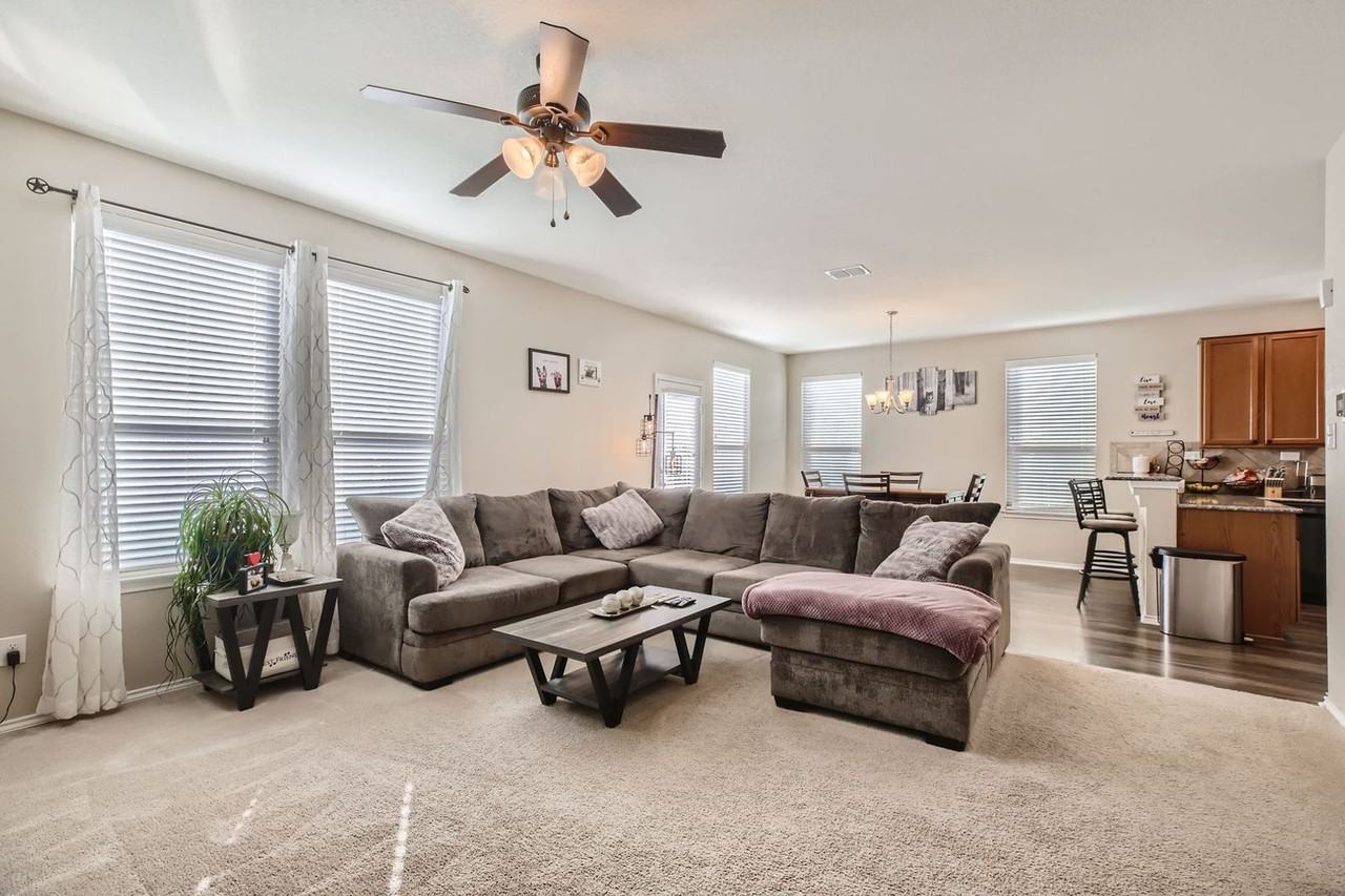 10312 Roadrunner Ridge - Photo 4 of 26