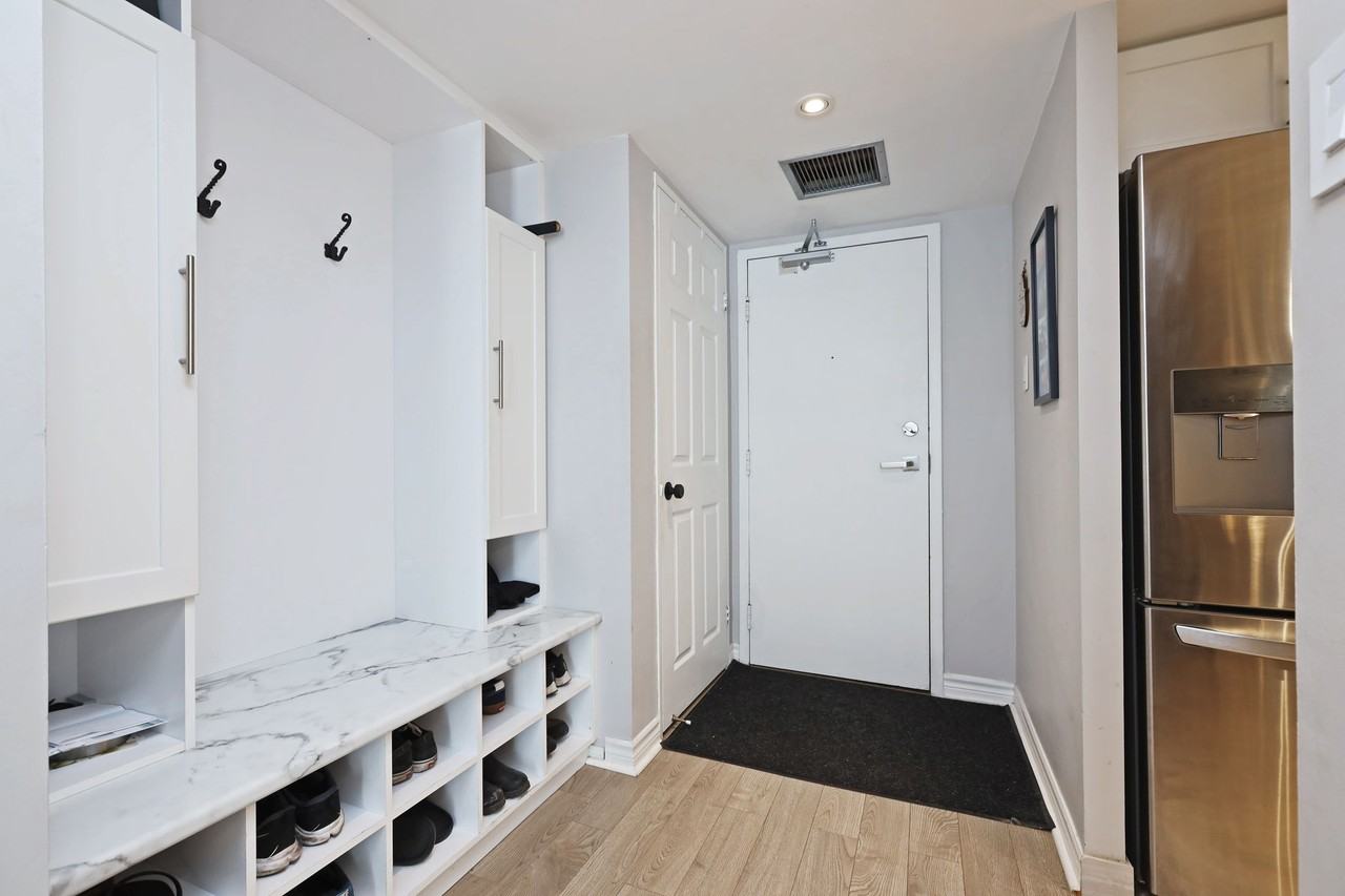 701 King Street West - Photo 2 of 16