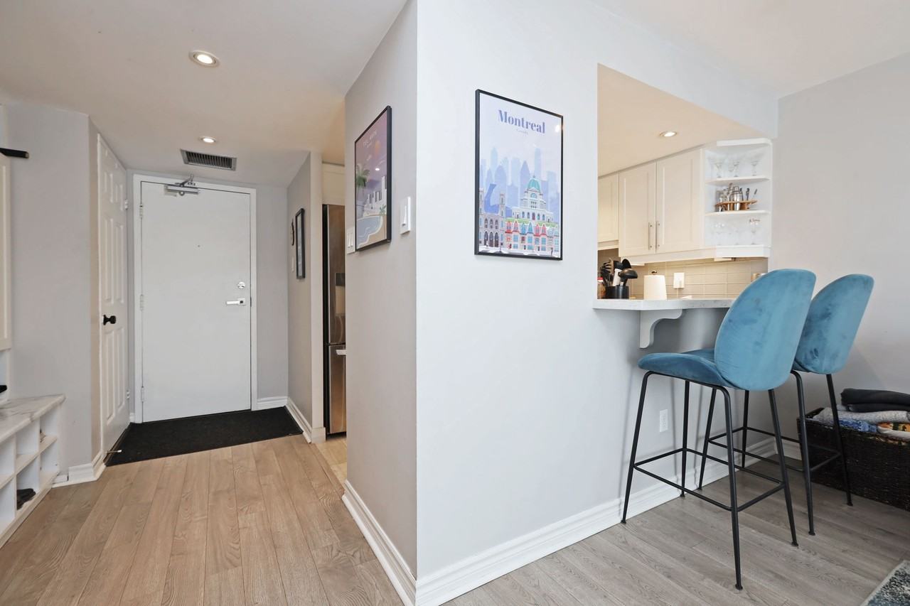 701 King Street West - Photo 3 of 16