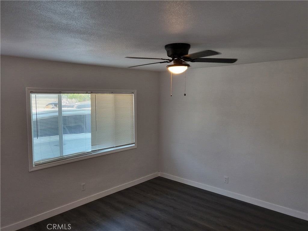 5852 Orange Ave - Photo 7 of 15