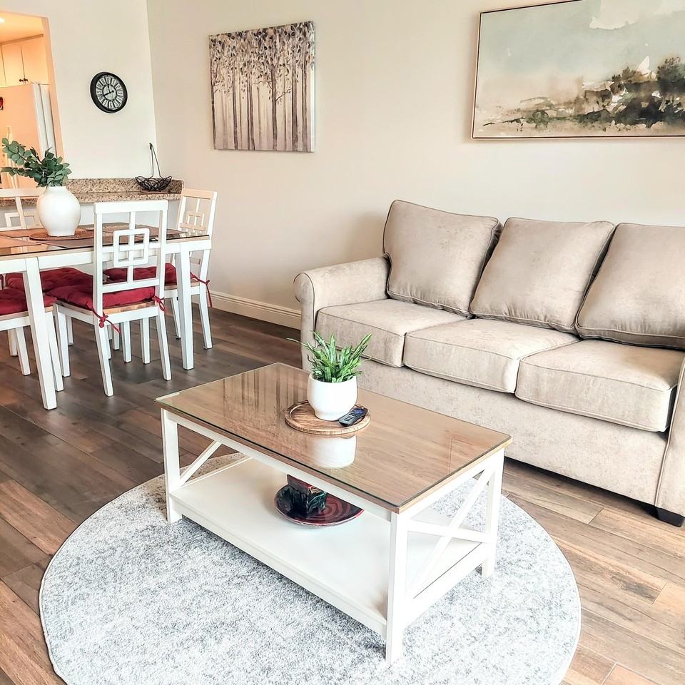 1830 Embassy Dr - Photo 4 of 28