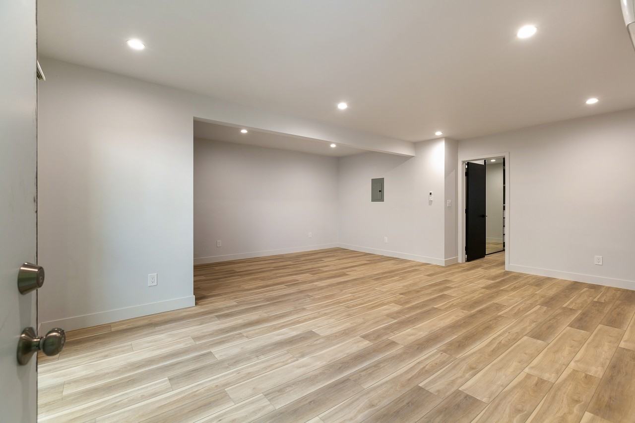 3646 Keystone Avenue #4 - Photo 5 of 10