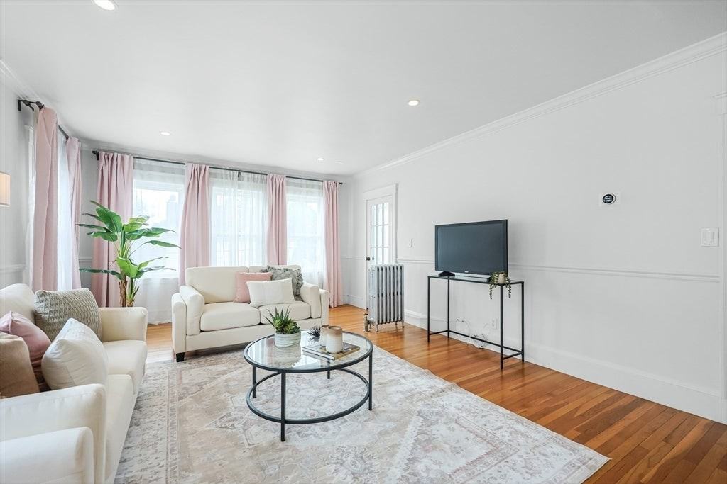 22 Ellison Ave ## 24 - Photo 3 of 24