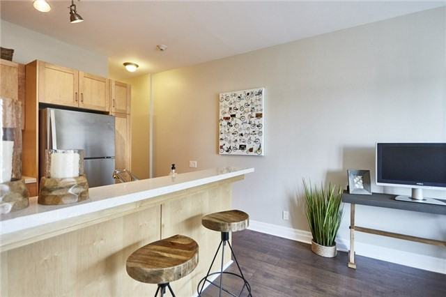 44 Bond Street West #407 - Photo 5 of 15
