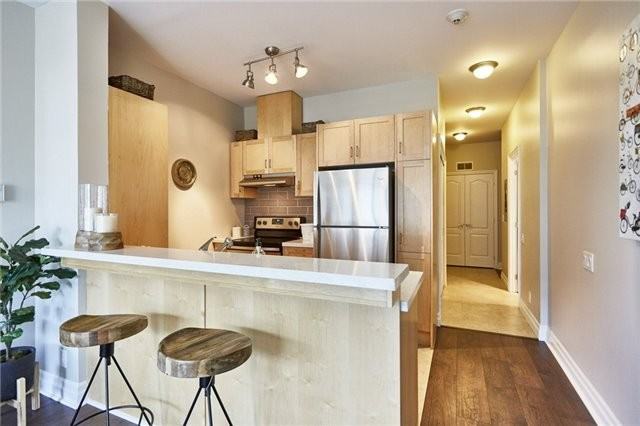 44 Bond Street West #407 - Photo 4 of 15