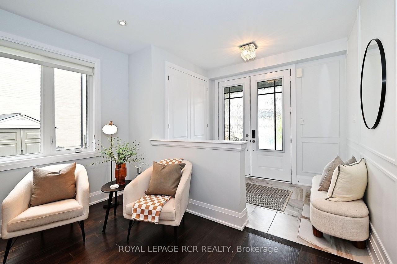 240 Conklin Crescent - Photo 2 of 44