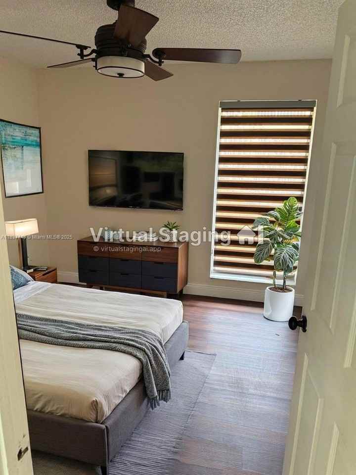 600 Nw 214th St #105 - Photo 5 of 21