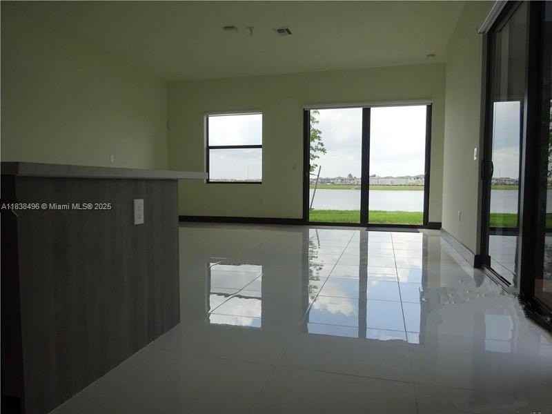 8853 Nw 155th Ter #8853 - Photo 6 of 26