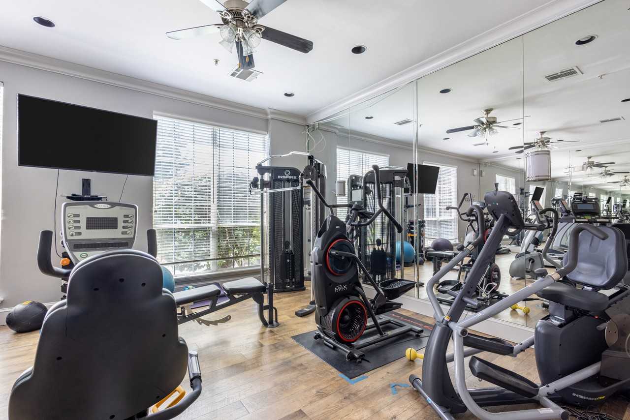 Villas at Brentwood - Photo 7 of 57