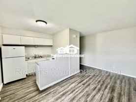114 Nw College Ave #8 - Photo 1 of 1