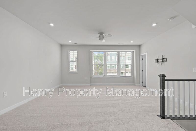 1329 Channing Park Cir - Photo 7 of 29