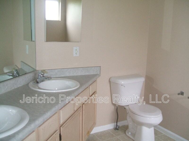 4236 E 119th Pl #A - Photo 3 of 9