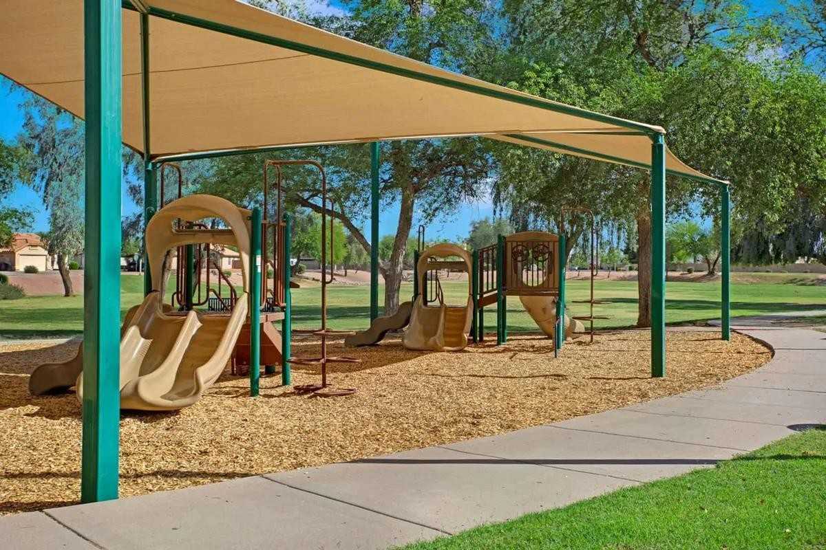 1586 W Maggio Way - Photo 4 of 26