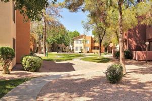 featured image of 1586 W Maggio Way