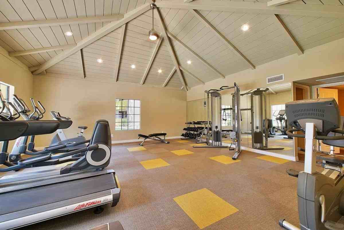 1586 W Maggio Way - Photo 3 of 26