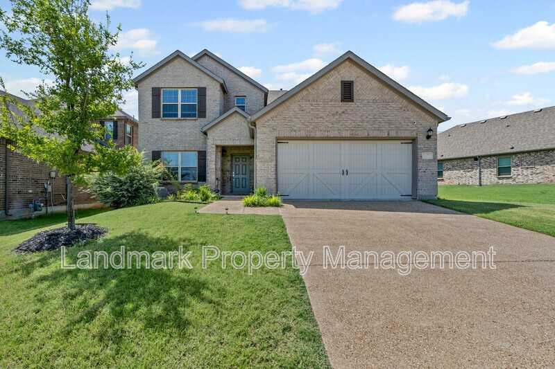 1206 Fox Chase Dr