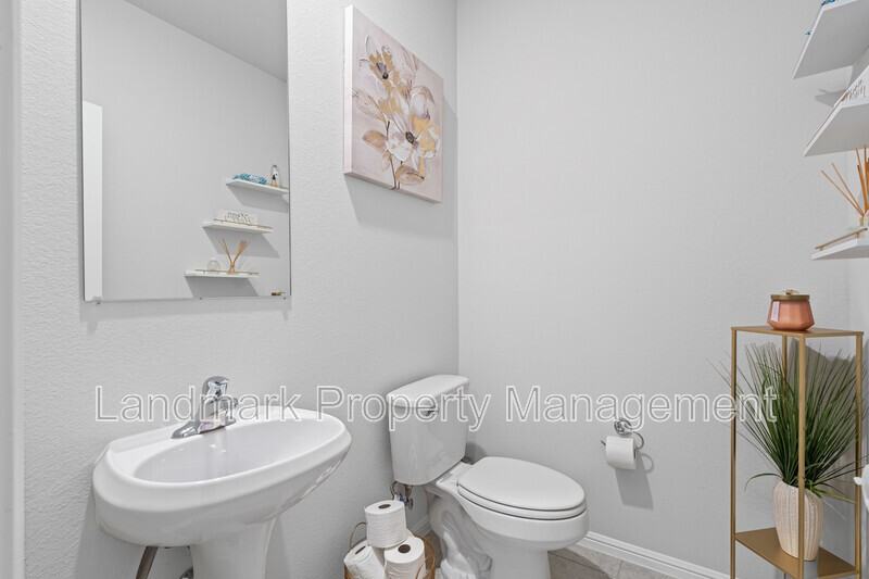 1206 Fox Chase Dr - Photo 7 of 32