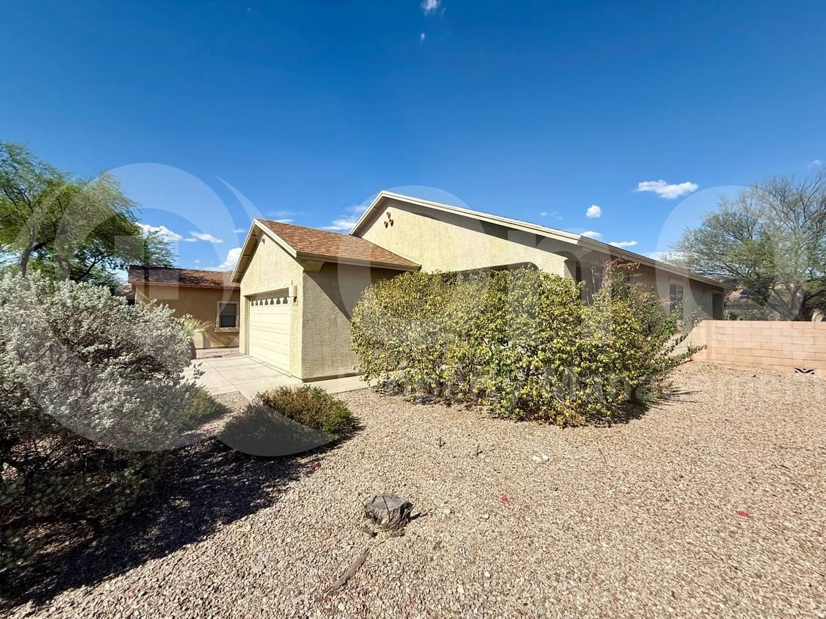 3259 S Lakeside Ridge Loop - Photo 3 of 10