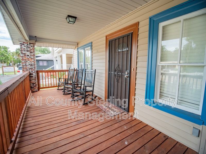 348 S Marion Ave #A - Photo 5 of 32