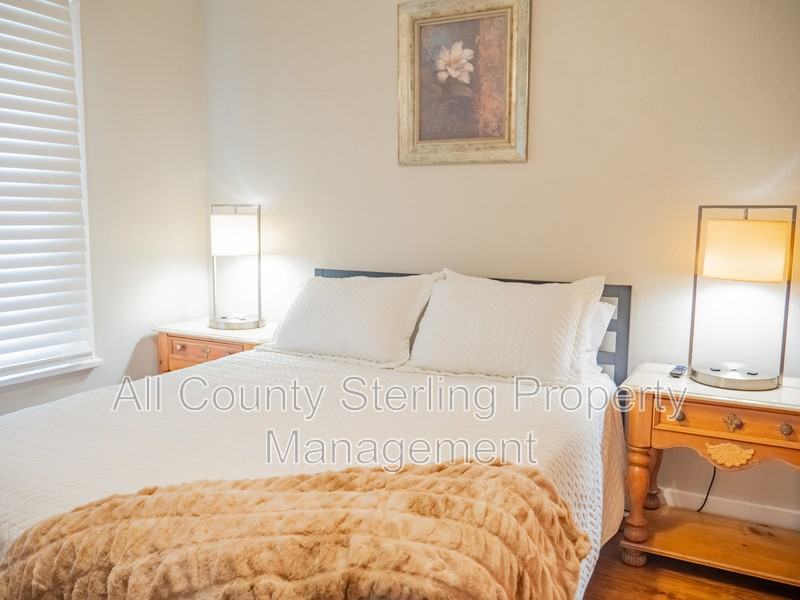 348 S Marion Ave #A - Photo 6 of 32