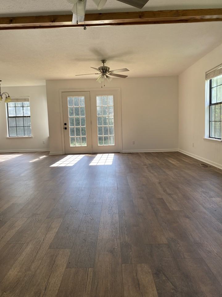 236 Cottondale Dr - Photo 2 of 11