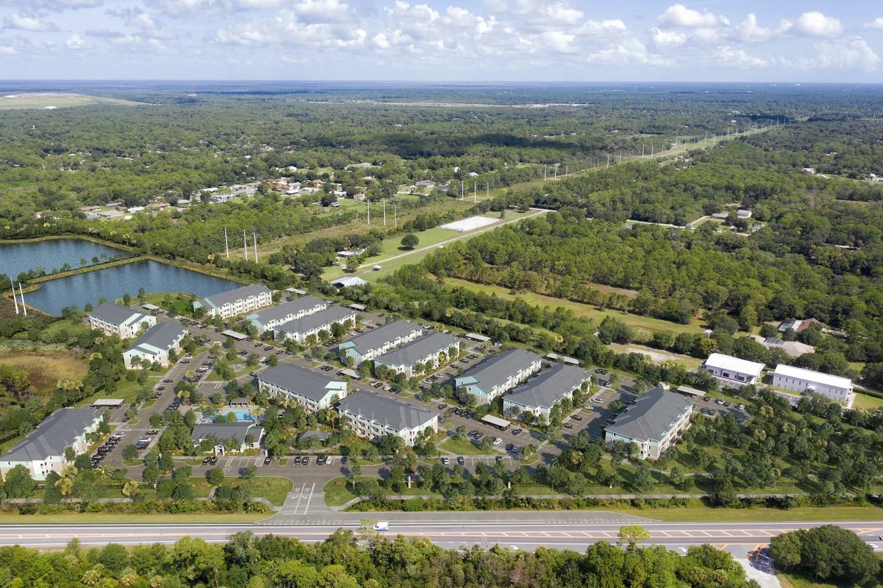 Allegra at Cocoa - Photo 7 of 7