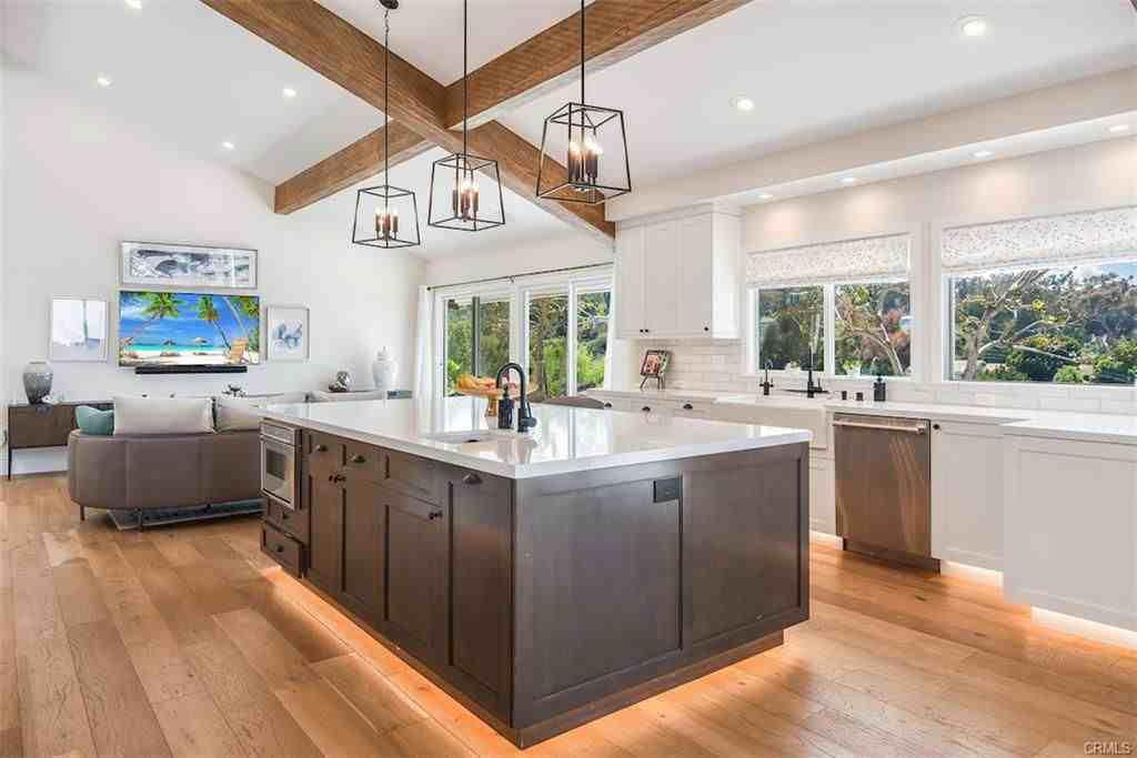 2 El Concho Ln - Photo 2 of 8