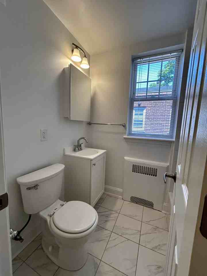 71 Kilsyth Rd #1 - Photo 4 of 8