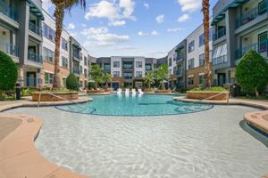 featured image of 2630 Tanglewood Avenue