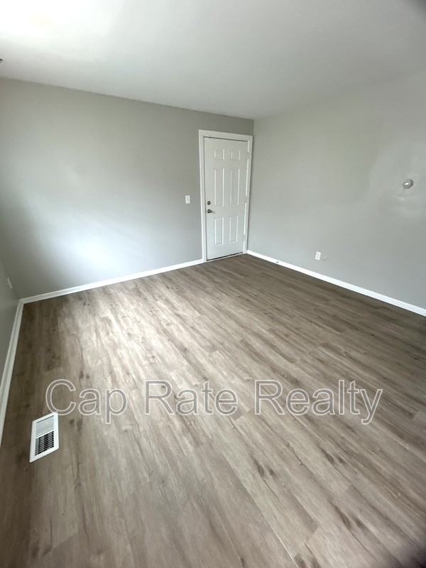 2174 Sullivant Avenue #B - Photo 2 of 7