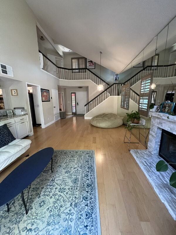 2142 University Park Dr - Photo 2 of 27