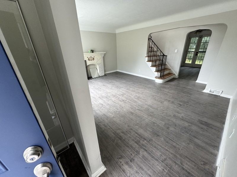 18801 Invermere Ave - Photo 3 of 31